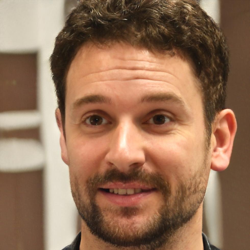 Portrait de Marc Dubois, analyste financier spécialisé